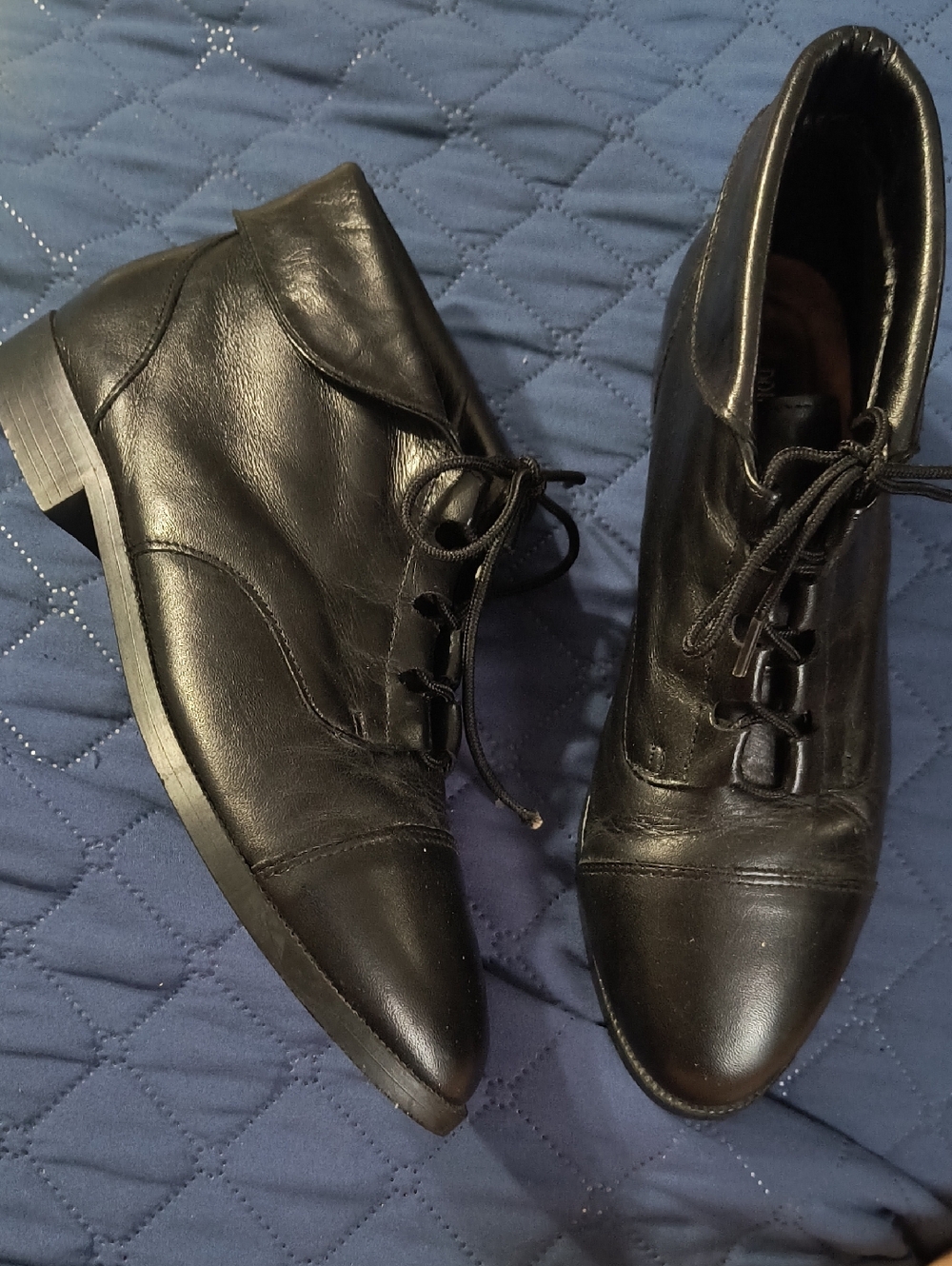 Prima Royale Vintage Black Leather Lace-Up Ankle Boots